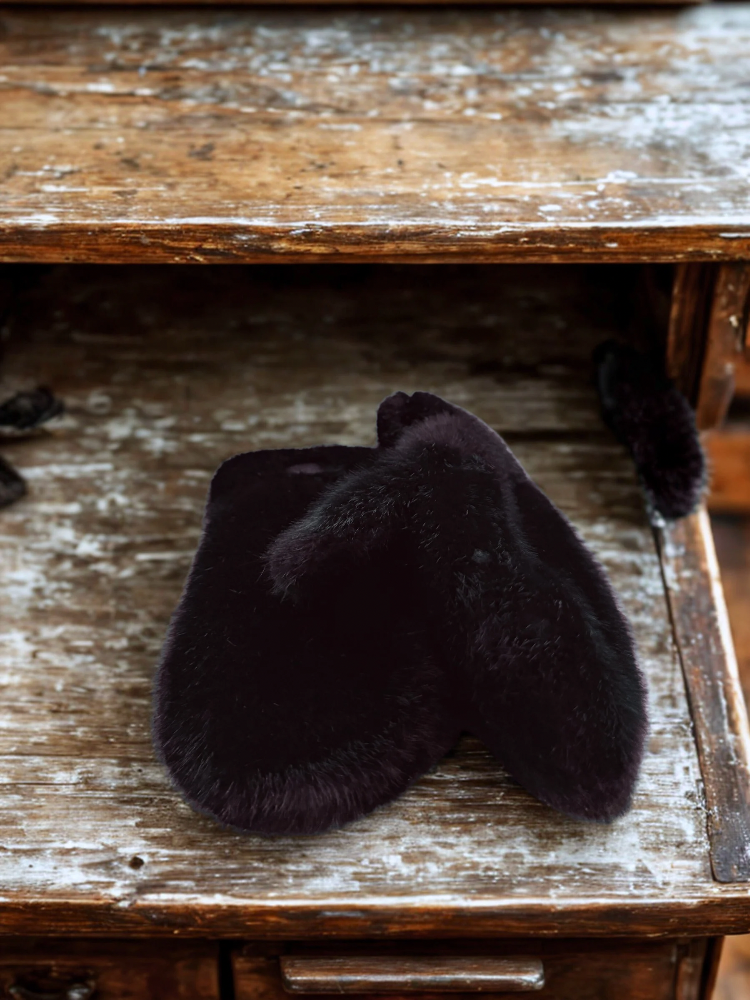Luxe Fluffy Mittens – Black
